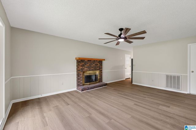 853 COUNTY ROAD 121, Jemison, AL 35085