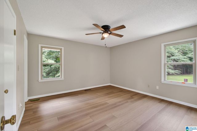 853 COUNTY ROAD 121, Jemison, AL 35085