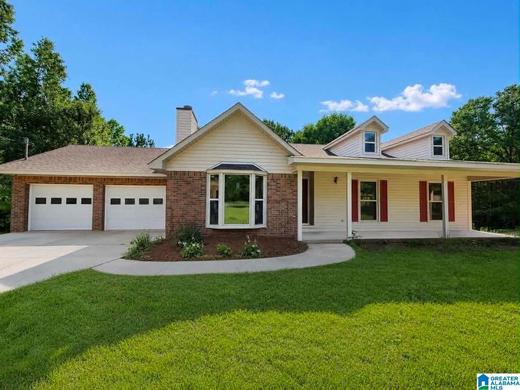 853 COUNTY ROAD 121, Jemison, AL 35085