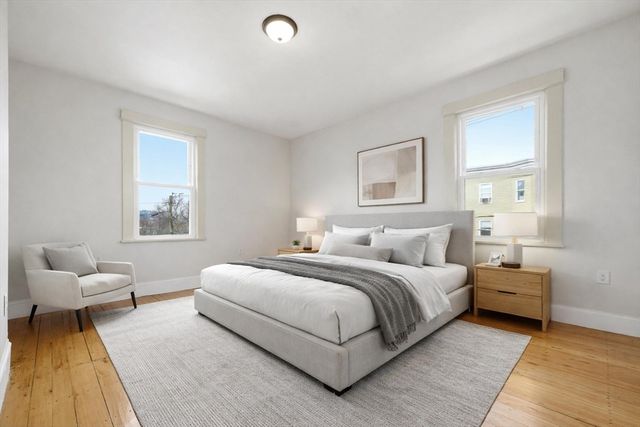 96 Glen St, Somerville, MA 02145