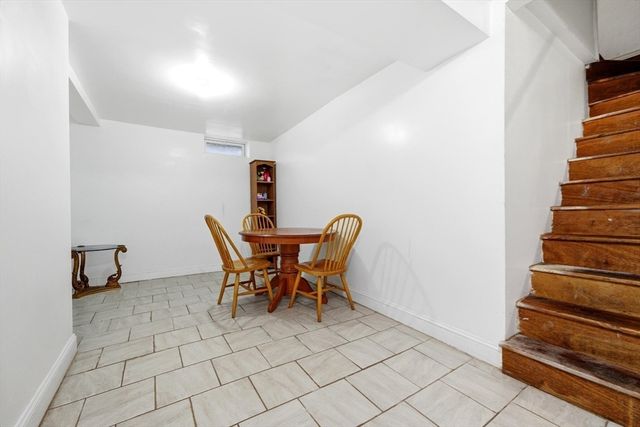 96 Glen St, Somerville, MA 02145
