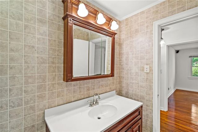 1410 WILTSHIRE Street, High Point, NC 27265