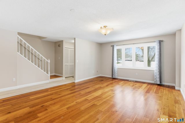 443 South Main Street 32, Manchester, CT 06040