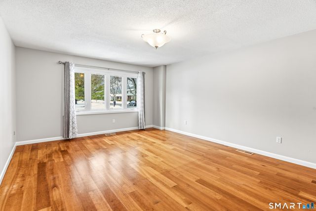 443 South Main Street 32, Manchester, CT 06040