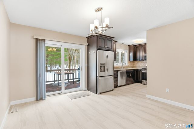 443 South Main Street 32, Manchester, CT 06040