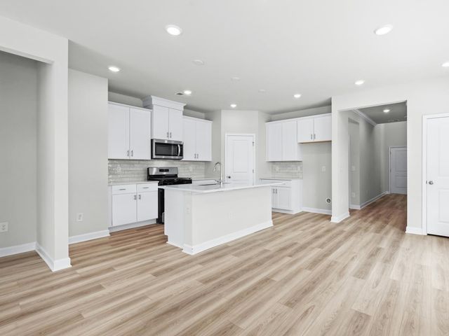 1016 Lauryn Oak Loop, Longs, SC 29568