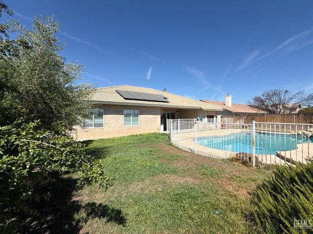 7416 Cherish Rose Lane, Bakersfield, CA 93313