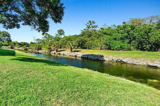 5701 Riverside Drive 106b6, Coral Springs, FL 33067