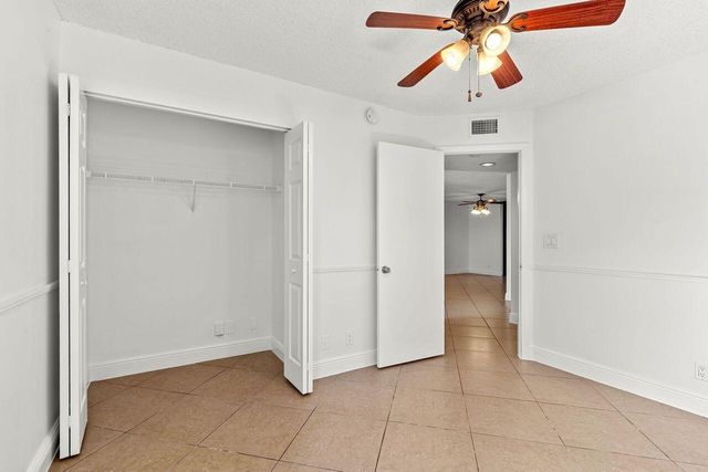5701 Riverside Drive 106b6, Coral Springs, FL 33067