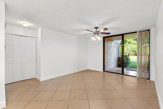 5701 Riverside Drive 106b6, Coral Springs, FL 33067