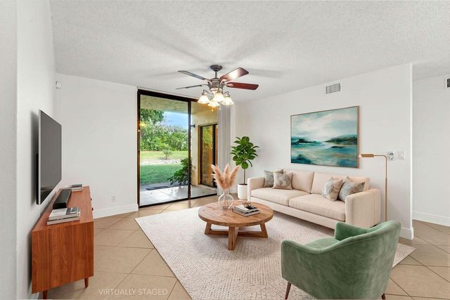 5701 Riverside Drive 106b6, Coral Springs, FL 33067