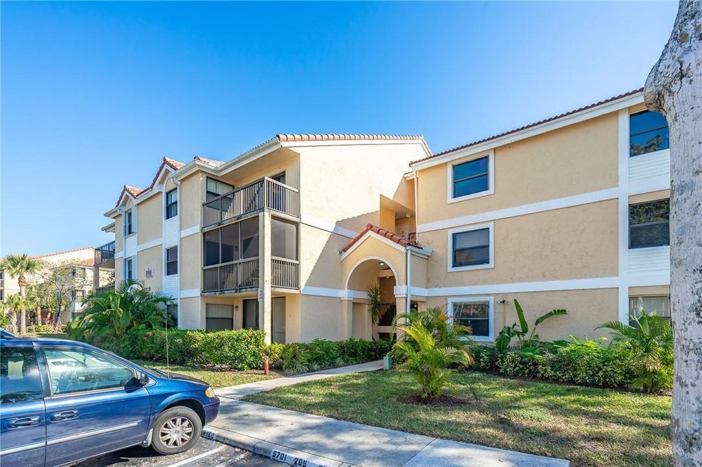 5701 Riverside Drive 106b6, Coral Springs, FL 33067