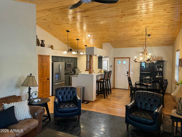 2641 W MAPLE Lane W, Show Low, AZ 85901