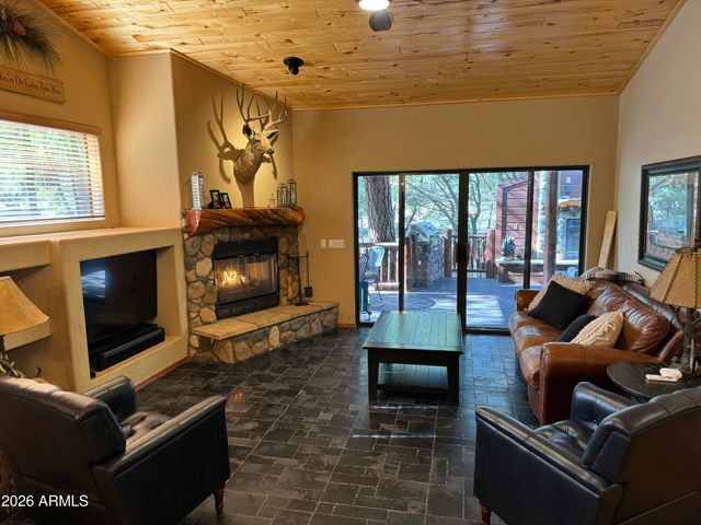 2641 W MAPLE Lane W, Show Low, AZ 85901