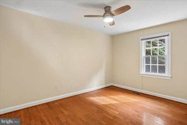 9806 CAMPBELL DR, Kensington, MD 20895