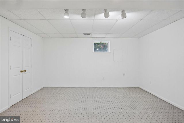 9806 CAMPBELL DR, Kensington, MD 20895