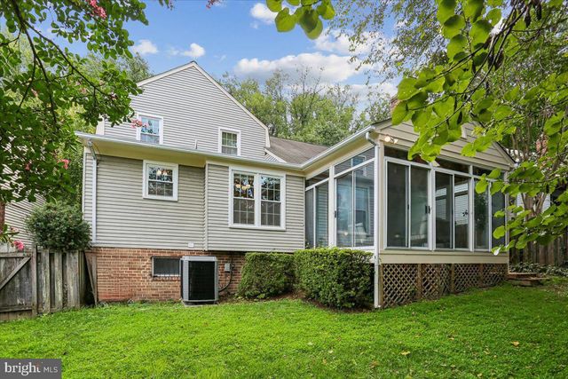 9806 CAMPBELL DR, Kensington, MD 20895