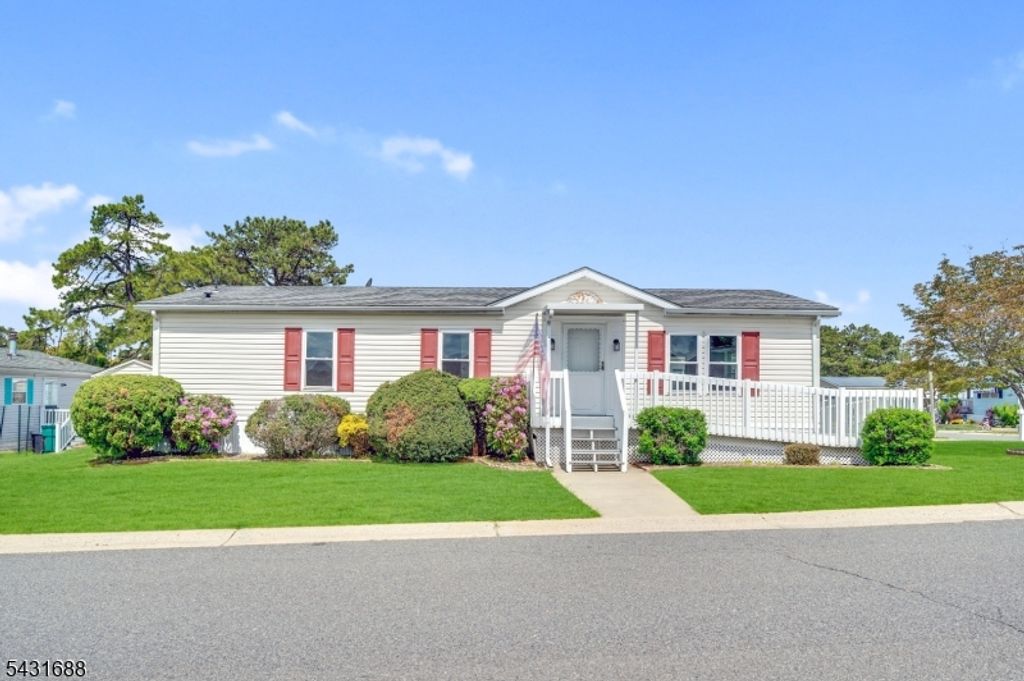 501 Momosa Drive, Manchester Twp., NJ 08759