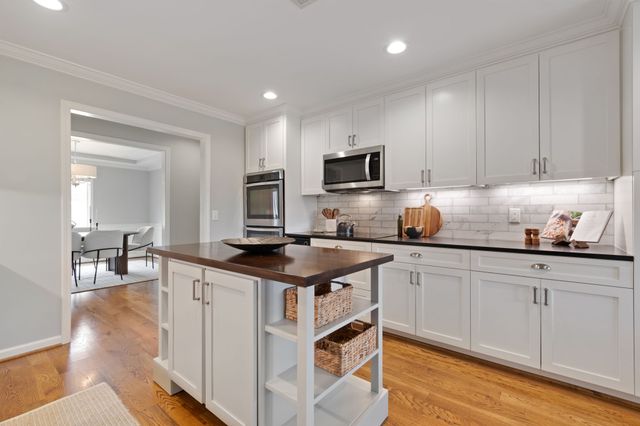 6613 Holt Rd, Nashville, TN 37211