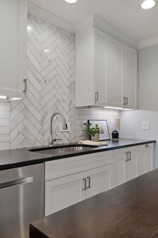 6613 Holt Rd, Nashville, TN 37211