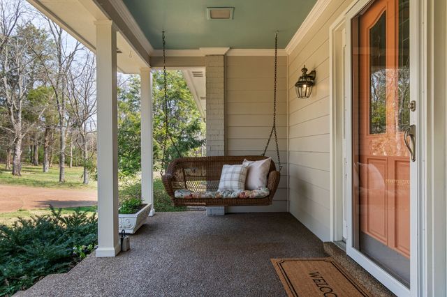 6613 Holt Rd, Nashville, TN 37211