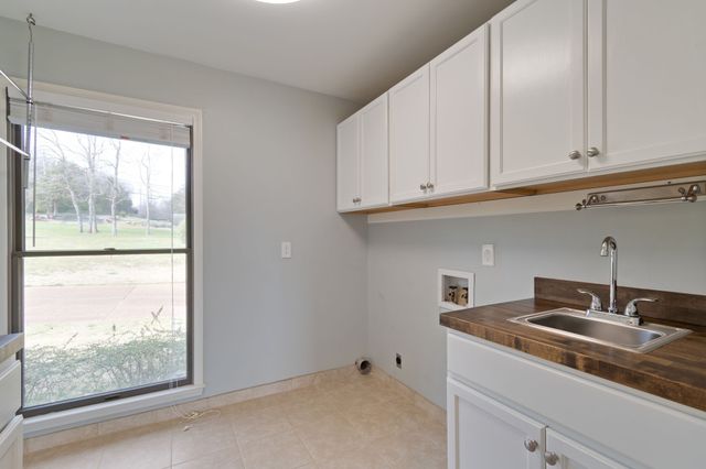 6613 Holt Rd, Nashville, TN 37211