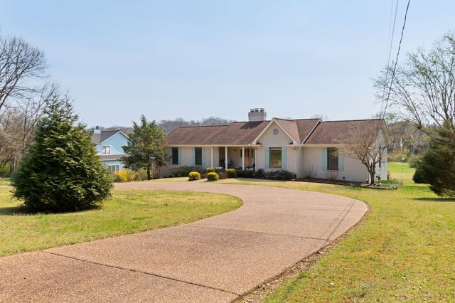 6613 Holt Rd, Nashville, TN 37211