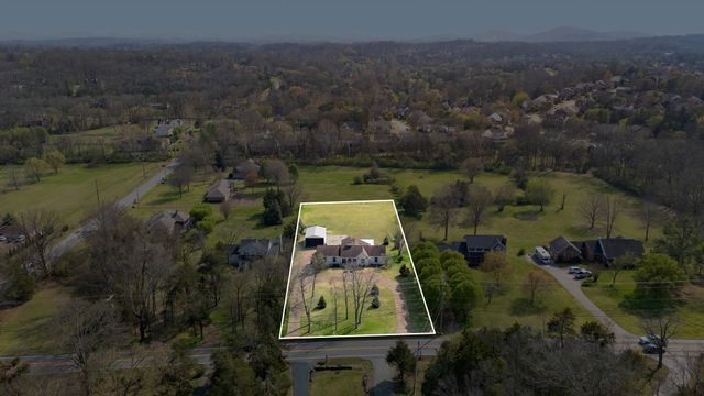 6613 Holt Rd, Nashville, TN 37211