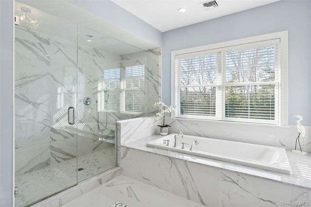 106 E Tiana Road, Hampton Bays, NY 11946