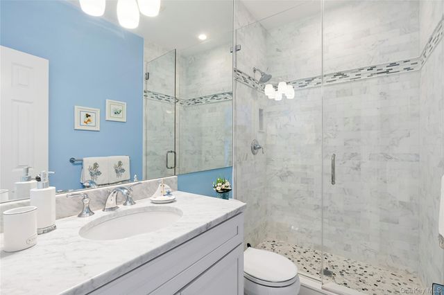 106 E Tiana Road, Hampton Bays, NY 11946