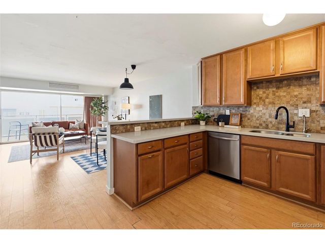 1121 Albion St 710, Denver, CO 80220