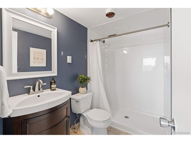 1121 Albion St 710, Denver, CO 80220
