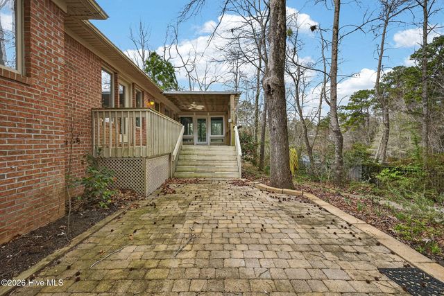 236 Ravenswood Road, Hampstead, NC 28443