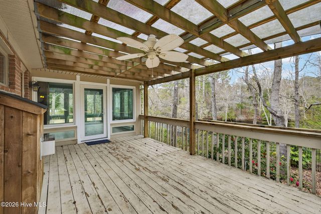 236 Ravenswood Road, Hampstead, NC 28443