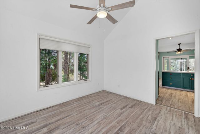 236 Ravenswood Road, Hampstead, NC 28443