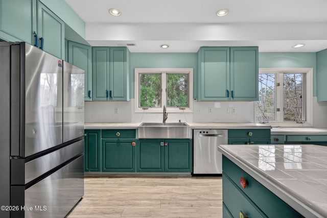 236 Ravenswood Road, Hampstead, NC 28443