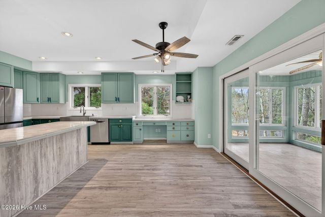 236 Ravenswood Road, Hampstead, NC 28443