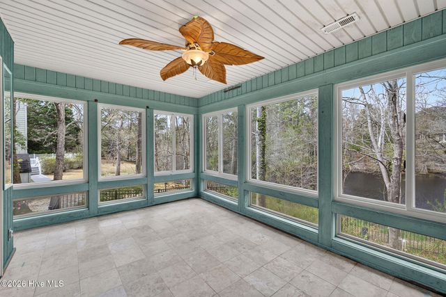 236 Ravenswood Road, Hampstead, NC 28443