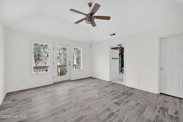 236 Ravenswood Road, Hampstead, NC 28443