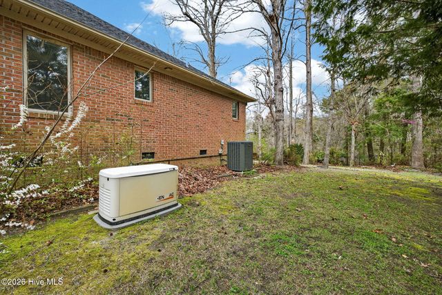236 Ravenswood Road, Hampstead, NC 28443