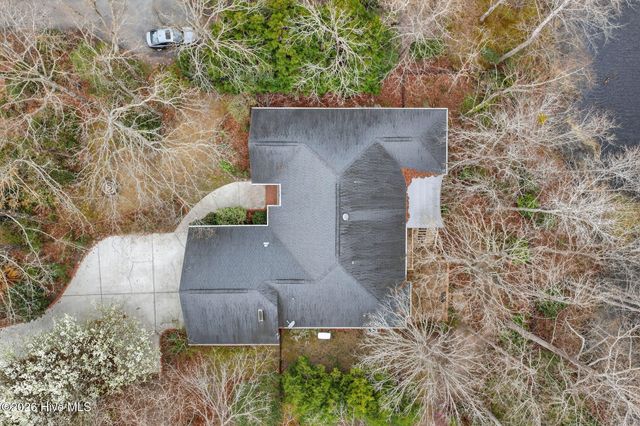 236 Ravenswood Road, Hampstead, NC 28443