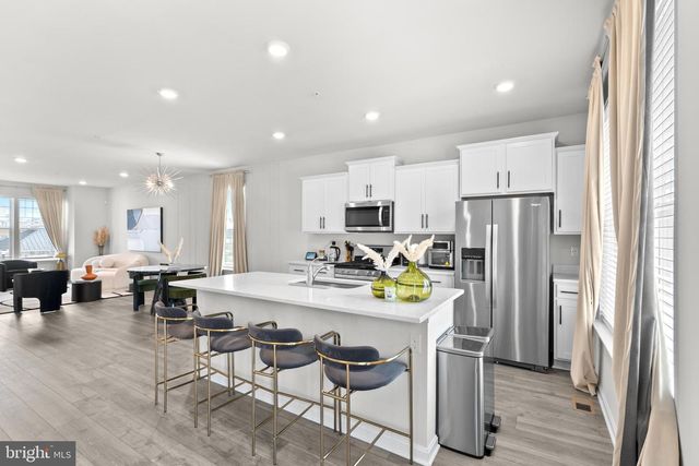 9715 SUMMERTON DR, Bowie, MD 20721