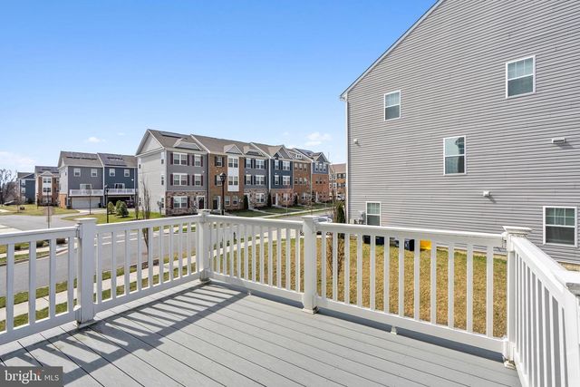 9715 SUMMERTON DR, Bowie, MD 20721