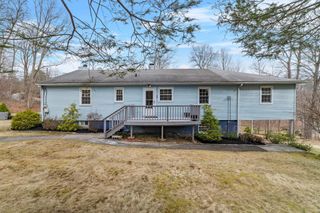 2870 Fox Hall Street, Mohegan Lake, NY 10547