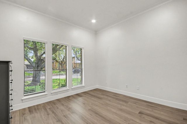 14214 Ridgewood Lake Court, Houston, TX 77062