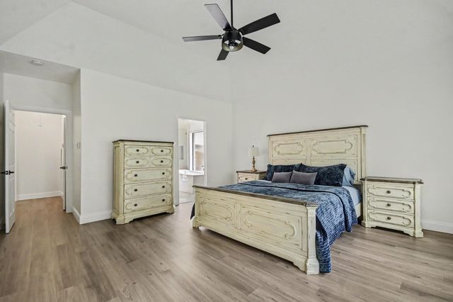14214 Ridgewood Lake Court, Houston, TX 77062