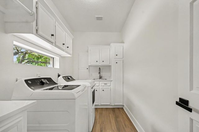 14214 Ridgewood Lake Court, Houston, TX 77062