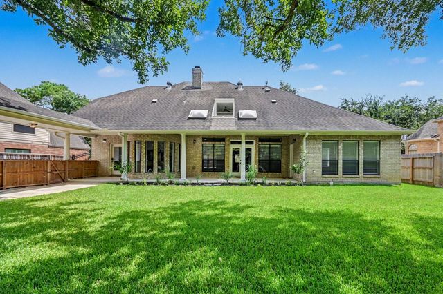 14214 Ridgewood Lake Court, Houston, TX 77062