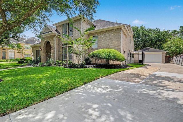 14214 Ridgewood Lake Court, Houston, TX 77062