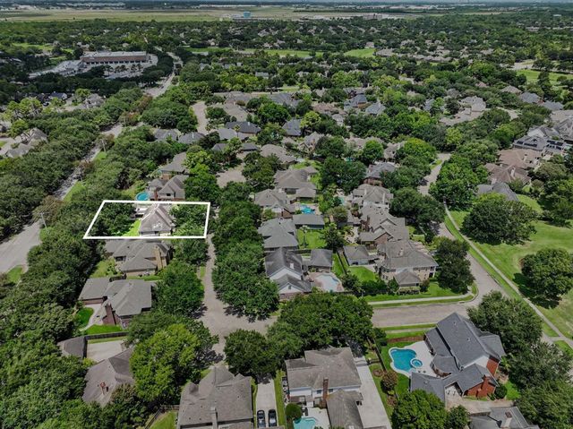 14214 Ridgewood Lake Court, Houston, TX 77062